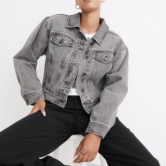 Madewell Jackets & Blazers - Madewell The Oversized Trucker Jean Jacket in Mornelle Wash